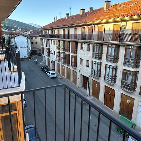 Apartamento Recien Reformado En Эскарай Экстерьер фото
